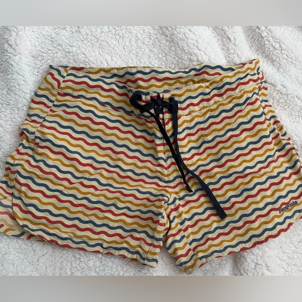 Patagonia Multicolor Wave Pattern Shorts